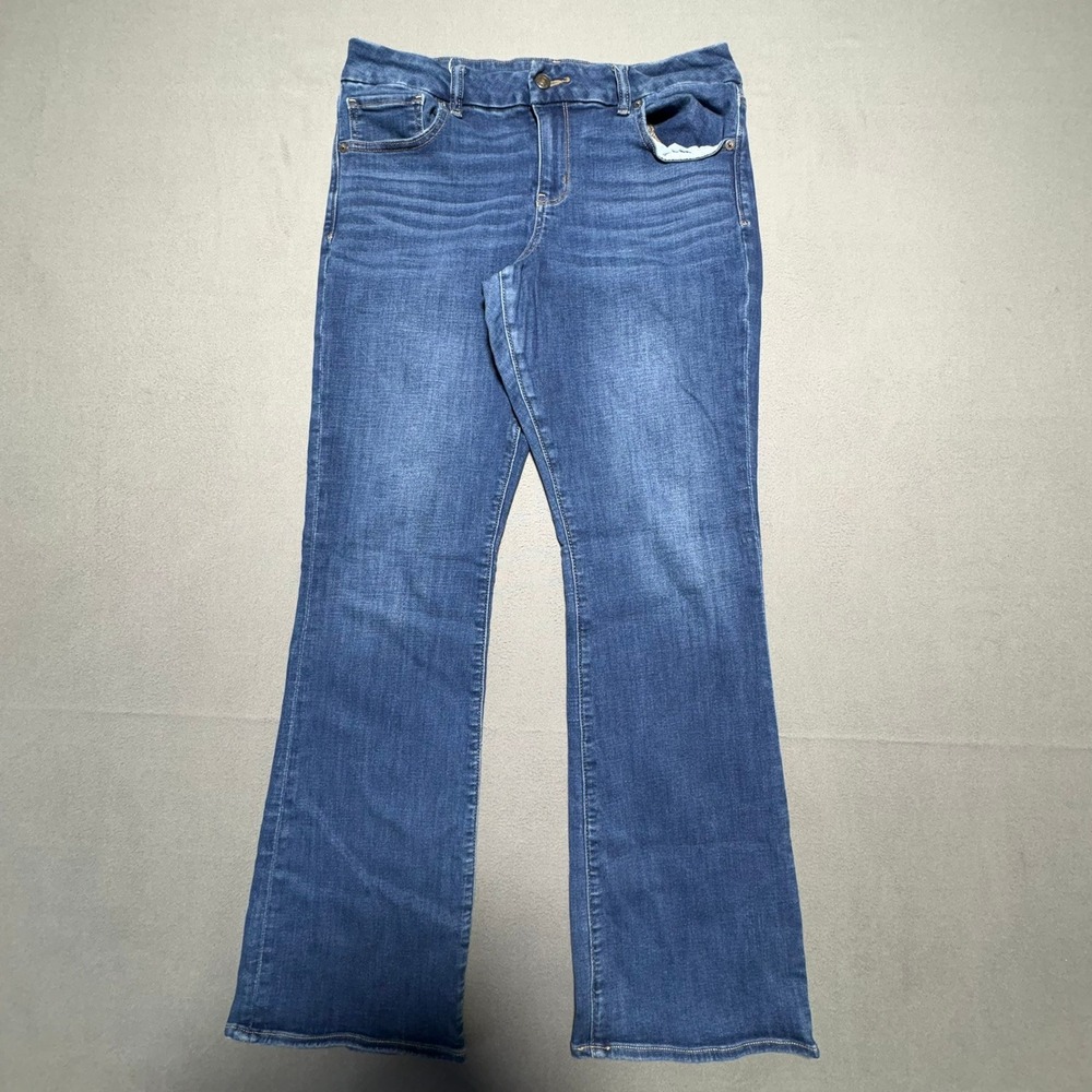American Eagle Next Level Stretch Bootcut Jeans Size 12 Regular Medium Wash